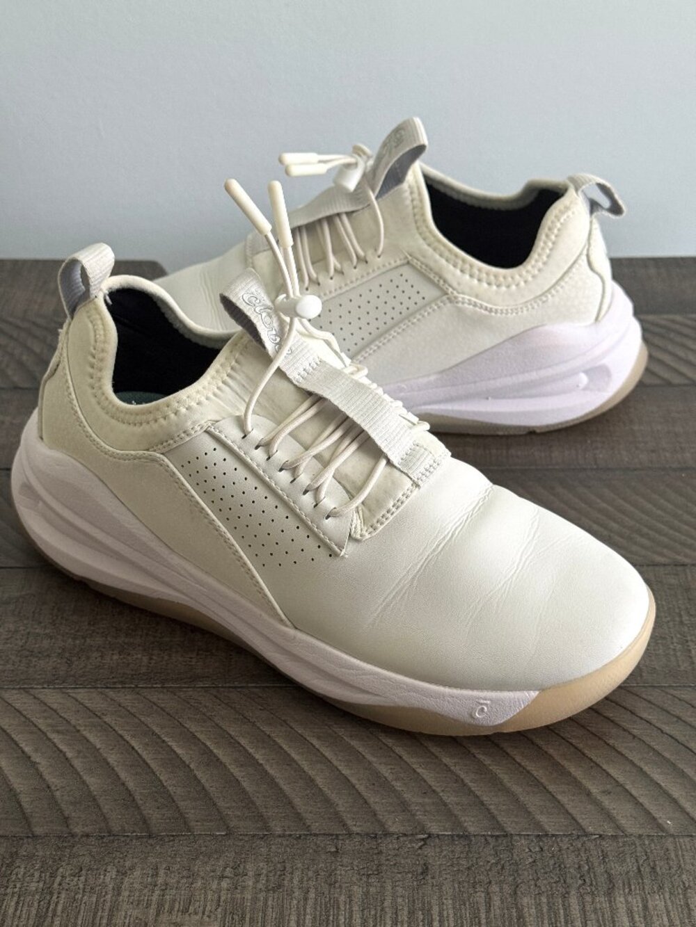 Clove Classic Shoes Women’s Work White Nursing Work Sneakers Size 7